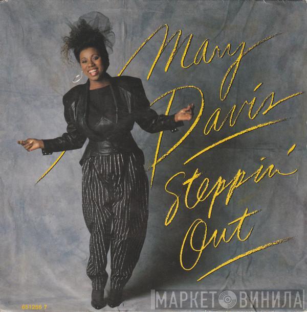 Mary Davis - Steppin' Out